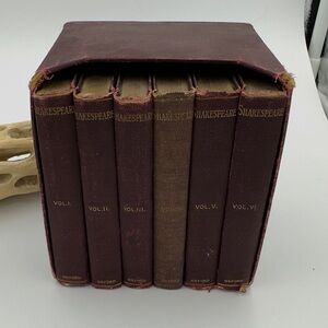 Vintage Set of 6 Shakespeare Volumes in Burgundy Slipcase